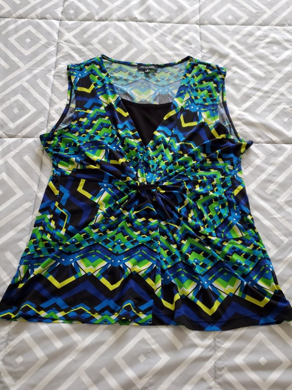 Notations Sleeveless Geometric Print Blouse Top Shirt - Picture 3 of 5